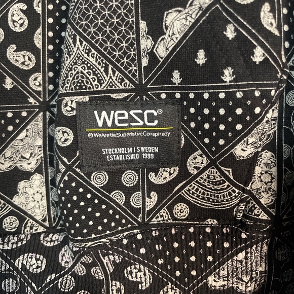 WESC 90s Mike Unisex geometric print lined hoodie. Men’s size small NWOT - Picture 6 of 7